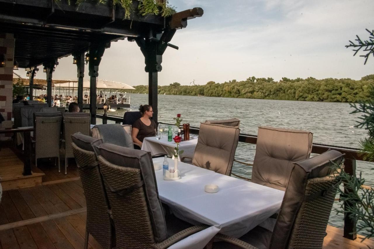 Bahus Inn Belgrad Exterior foto