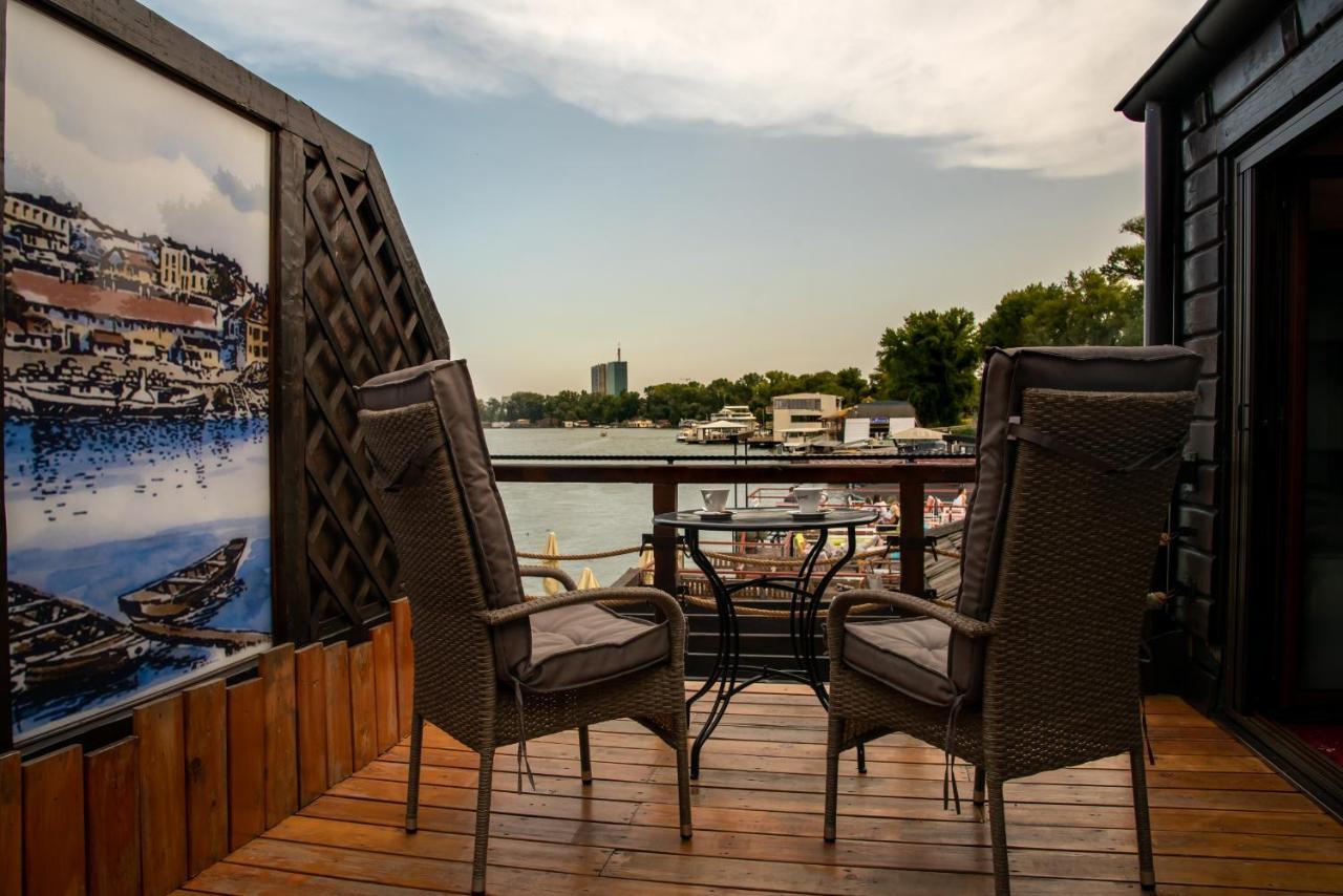 Bahus Inn Belgrad Exterior foto