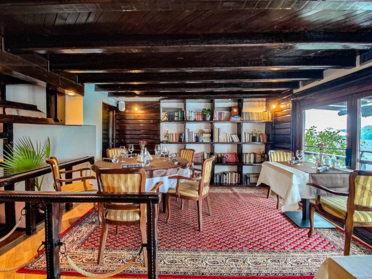 Bahus Inn Belgrad Exterior foto