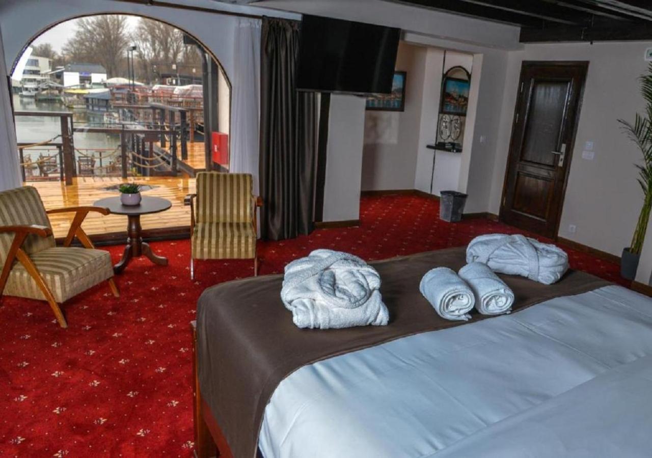 Bahus Inn Belgrad Exterior foto