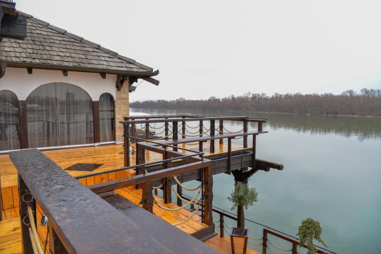 Bahus Inn Belgrad Exterior foto