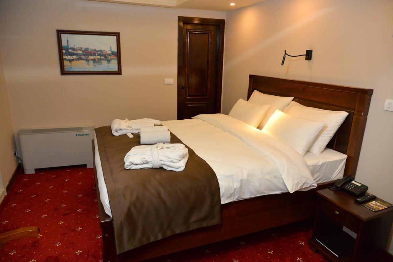 Bahus Inn Belgrad Exterior foto
